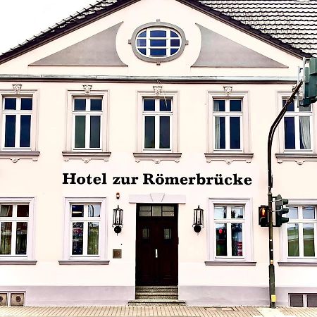 Hotel Zur Roemerbruecke ノイヴィート エクステリア 写真