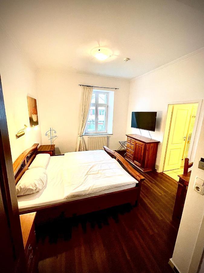 Hotel Zur Roemerbruecke ノイヴィート エクステリア 写真